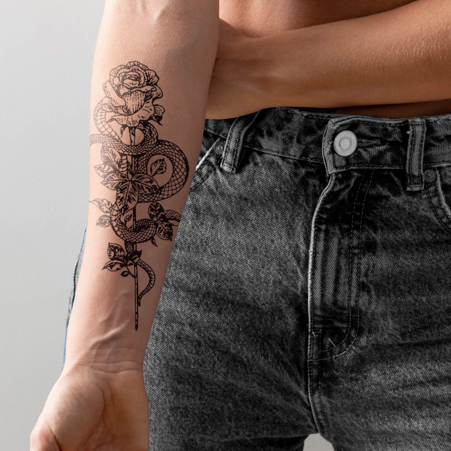 Flor con serpiente
