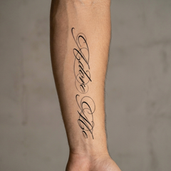 Frase Adore Me